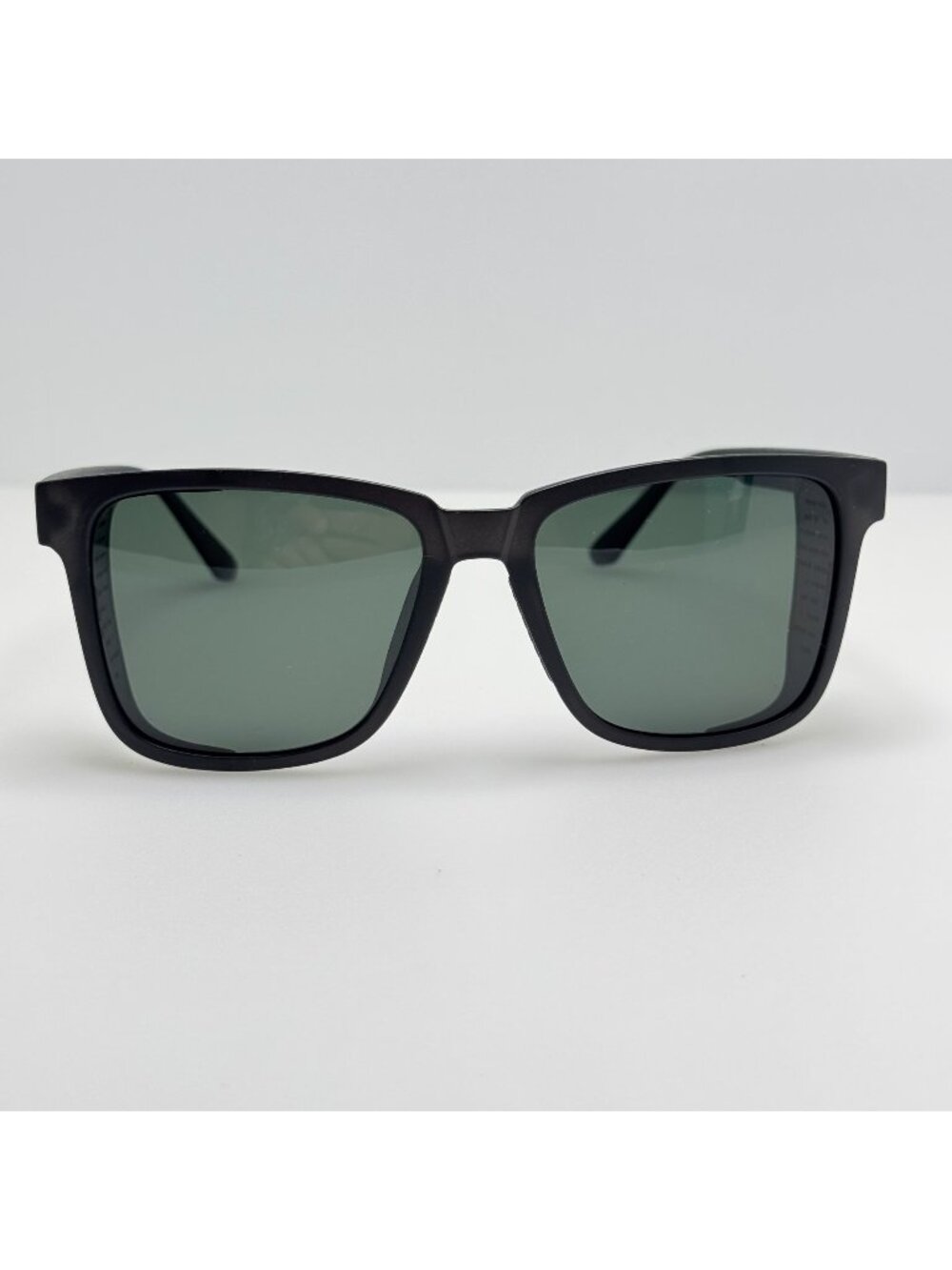 Sunski Sunglasses Coulair 2205 Sun-CO-BFO W/ Case